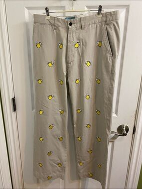 Castaway Nantucket Beer Mug Flat Front Chinos Men’s Size 33 Fun College Guys